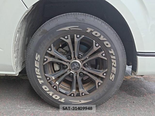 Toyota HIACE VAN 2025-03 7620852-11