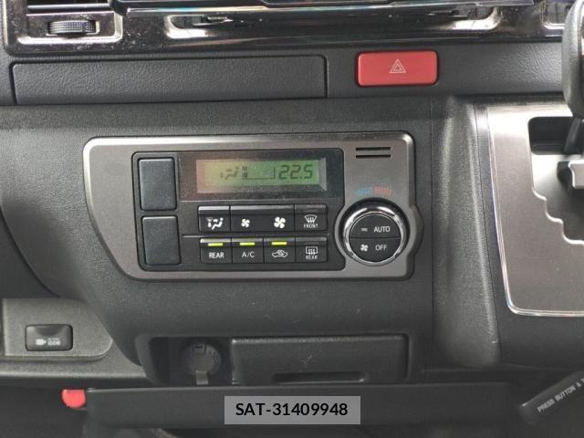 Toyota HIACE VAN 2025-03 7620852-14