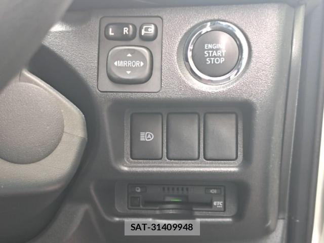 Toyota HIACE VAN 2025-03 7620852-15
