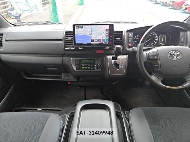 Toyota HIACE VAN 2025-03 7620852-2