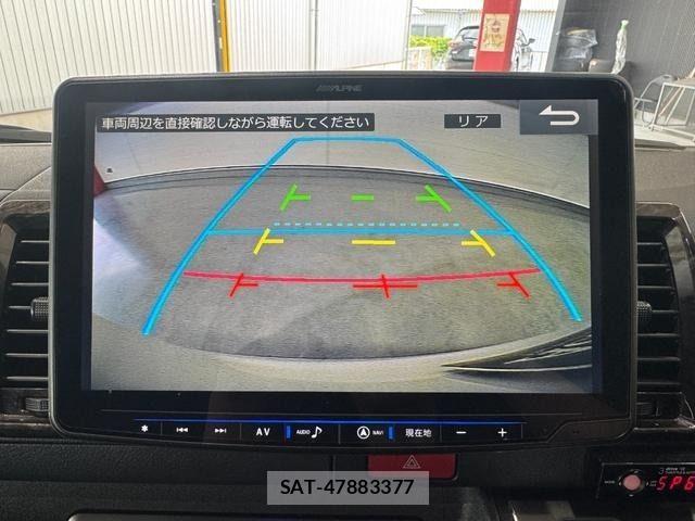 Toyota HIACE VAN 2017-06 7620872-14