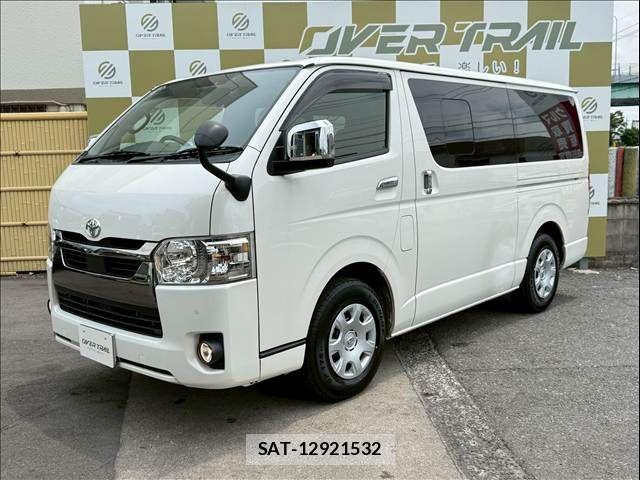 Toyota HIACE VAN 2022-03 7620871-10
