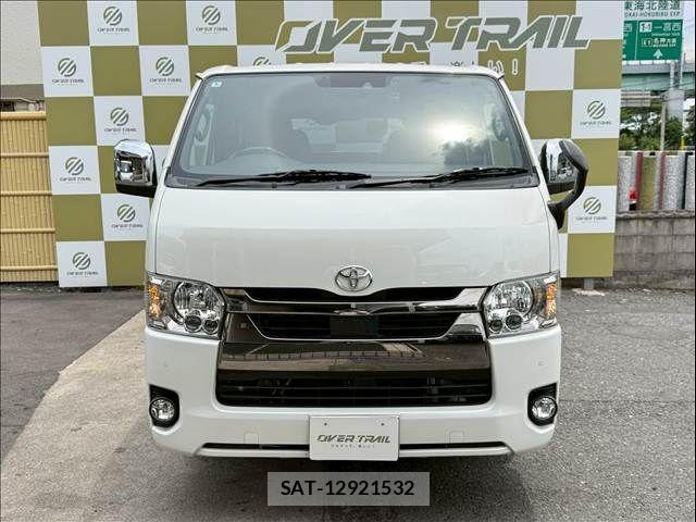 Toyota HIACE VAN 2022-03 7620871-4