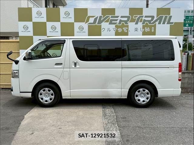 Toyota HIACE VAN 2022-03 7620871-6