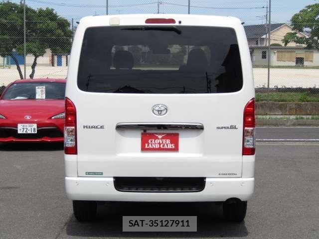 Toyota HIACE VAN 2023-05 7620858-19
