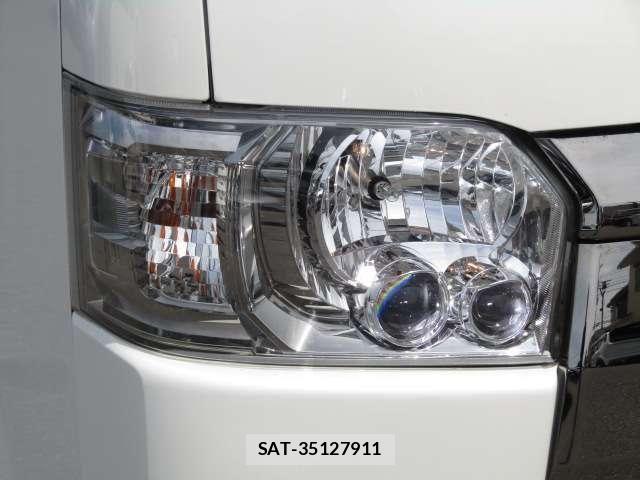 Toyota HIACE VAN 2023-05 7620858-24
