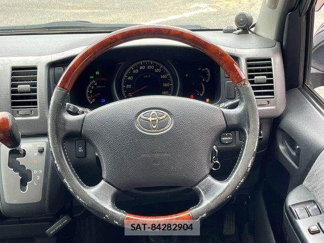 Toyota HIACE VAN 2010-06 7620878-12