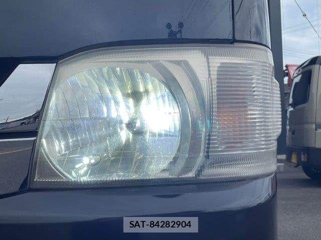 Toyota HIACE VAN 2010-06 7620878-13