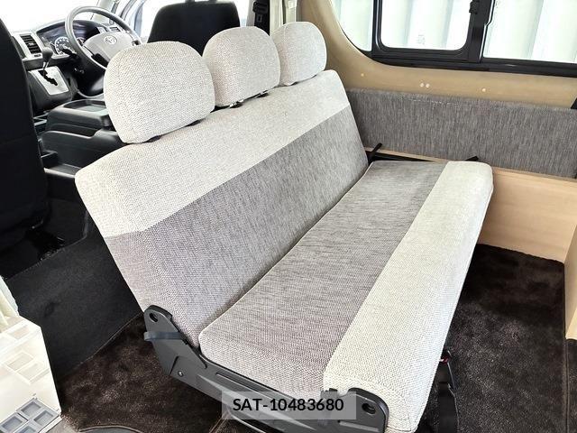 Toyota HIACE VAN 2021-05 7620846-9