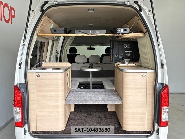 Toyota HIACE VAN 2021-05 7620846-11
