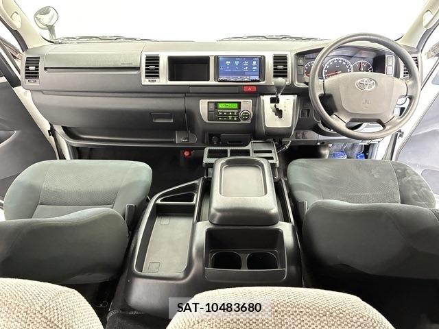 Toyota HIACE VAN 2021-05 7620846-1