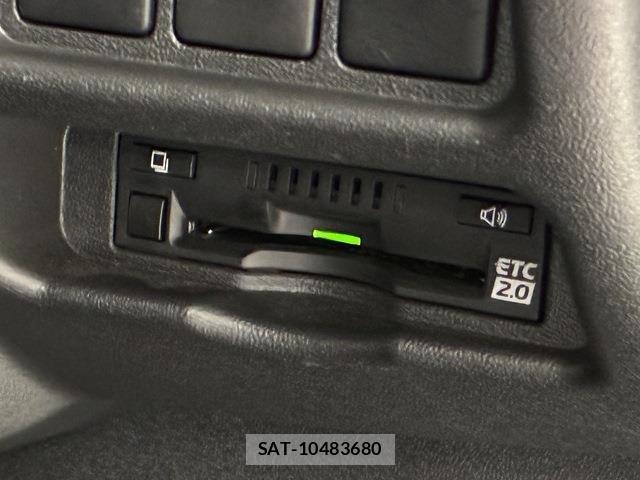 Toyota HIACE VAN 2021-05 7620846-24