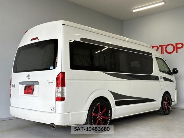 Toyota HIACE VAN 2021-05 7620846-2