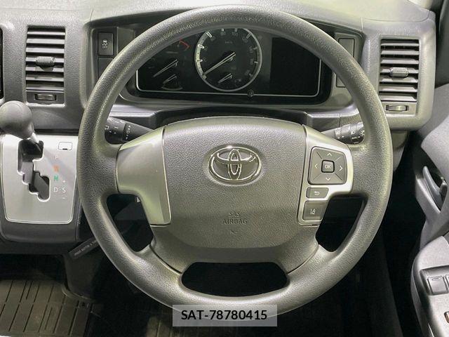 Toyota HIACE VAN 2022-10 7620869-10