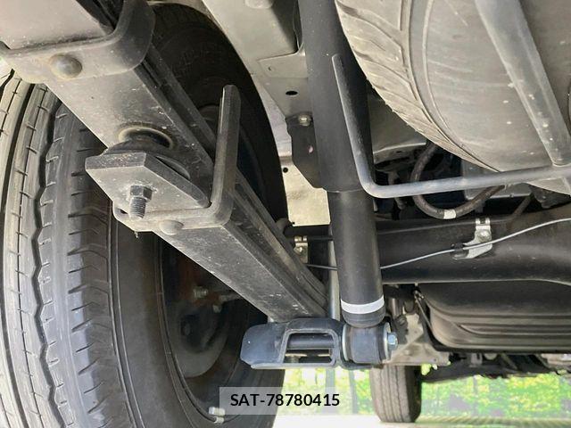 Toyota HIACE VAN 2022-10 7620869-19
