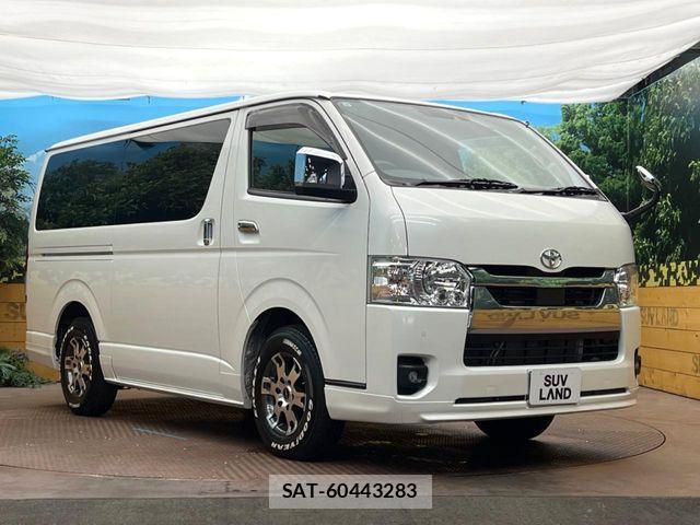 Toyota HIACE VAN 2023-10 7620855-15