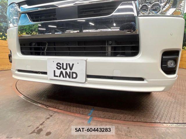 Toyota HIACE VAN 2023-10 7620855-2
