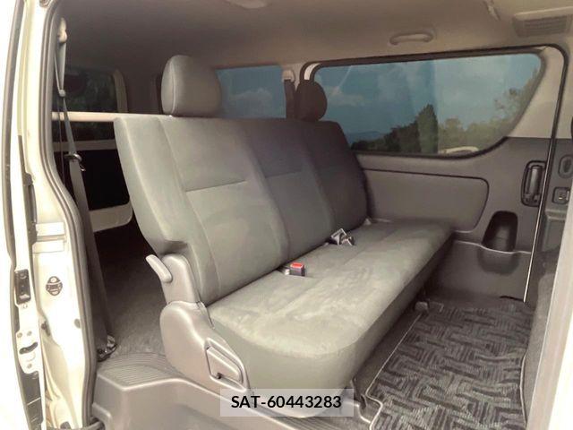 Toyota HIACE VAN 2023-10 7620855-8