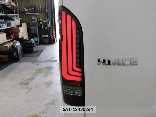 Toyota HIACE VAN 2023-01 7620849-8