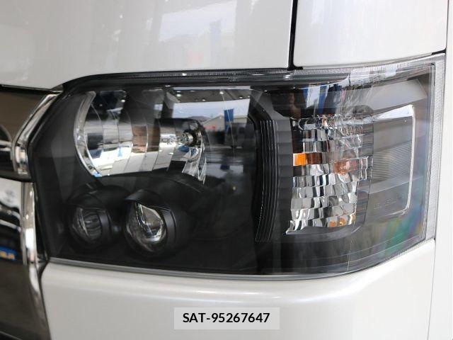 Toyota HIACE VAN 2015-01 7620865-14