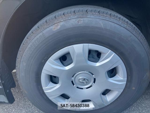 Toyota HIACE VAN 2021-08 7620875-10