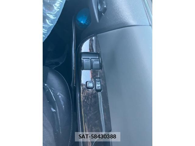 Toyota HIACE VAN 2021-08 7620875-25