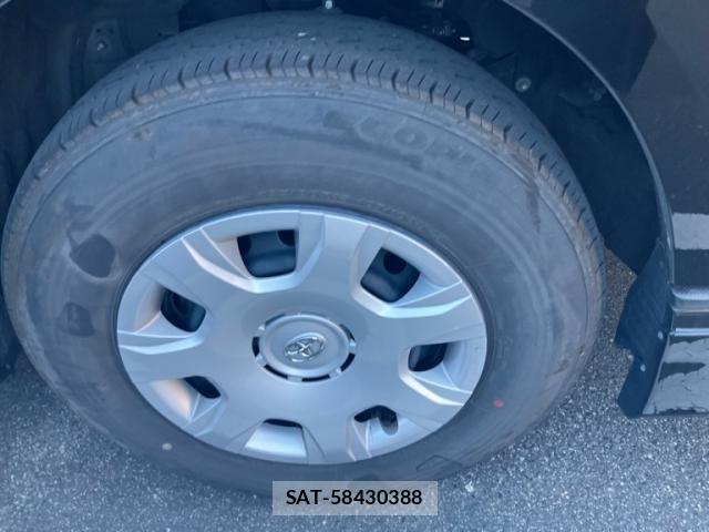 Toyota HIACE VAN 2021-08 7620875-7