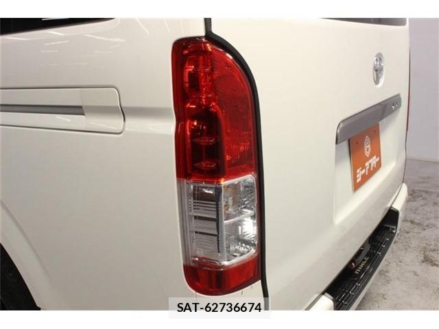 Toyota HIACE VAN 2024-05 7620854-17