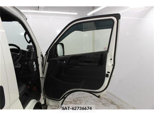 Toyota HIACE VAN 2024-05 7620854-29