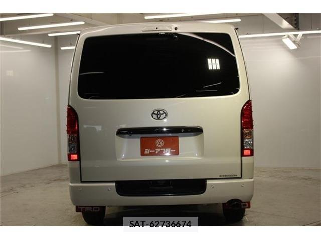 Toyota HIACE VAN 2024-05 7620854-5