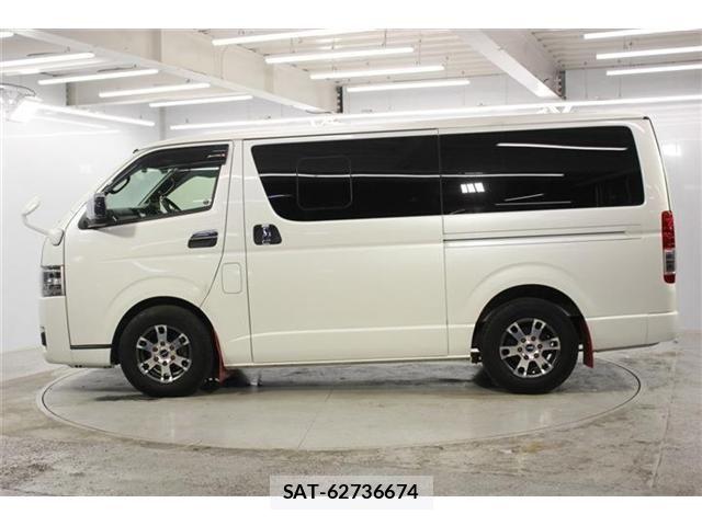 Toyota HIACE VAN 2024-05 7620854-7