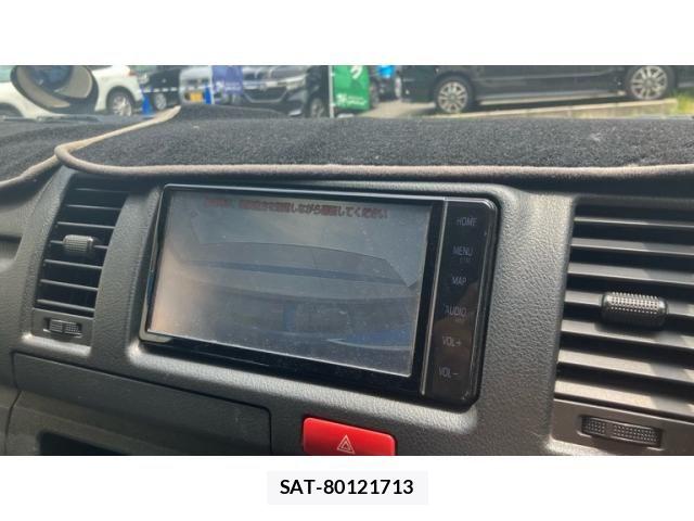 Toyota HIACE VAN 2019-08 7620876-11