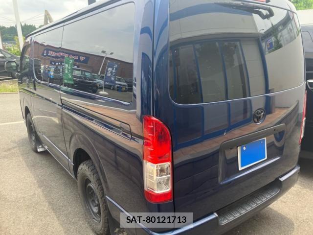 Toyota HIACE VAN 2019-08 7620876-2