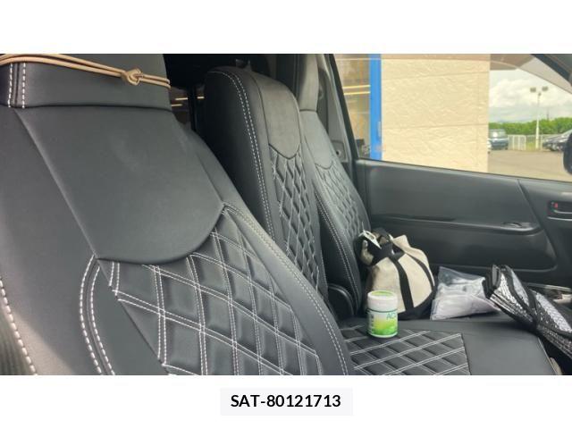 Toyota HIACE VAN 2019-08 7620876-7