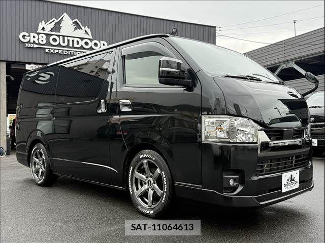 Toyota HIACE VAN 2023-08 7620848-10