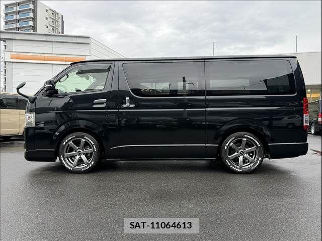 Toyota HIACE VAN 2023-08 7620848-13