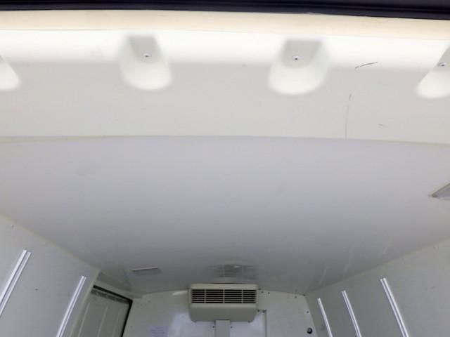 Toyota HIACE VAN 2020-11 7710542-10
