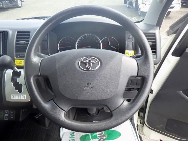 Toyota HIACE VAN 2020-11 7710542-13