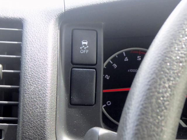 Toyota HIACE VAN 2020-11 7710542-17