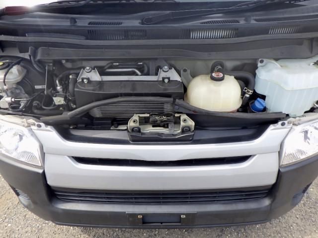 Toyota HIACE VAN 2020-11 7710542-25