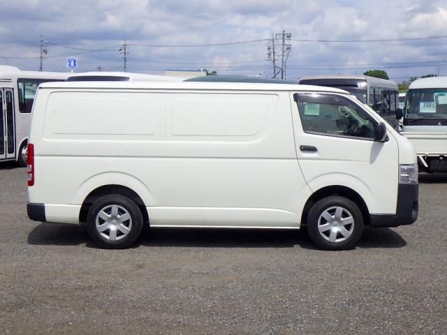 Toyota HIACE VAN 2020-11 7710542-4