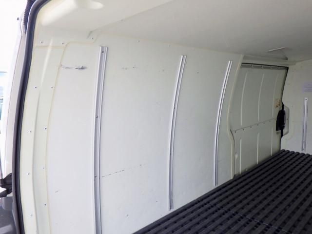 Toyota HIACE VAN 2020-11 7710542-6