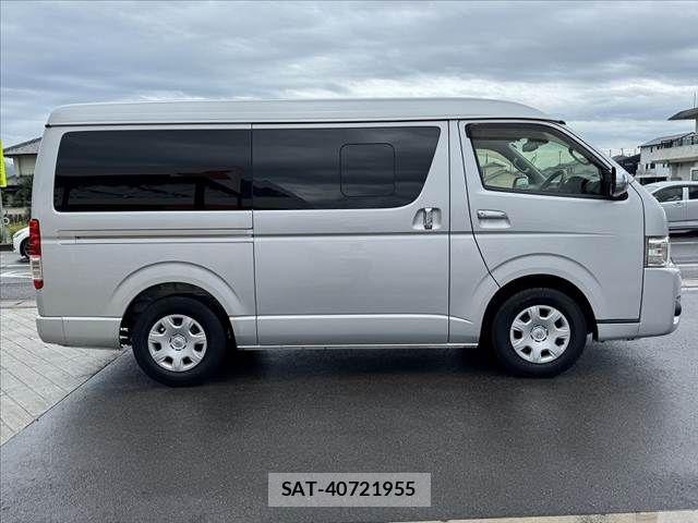 Toyota HIACE VAN 2019-08 7729977-10