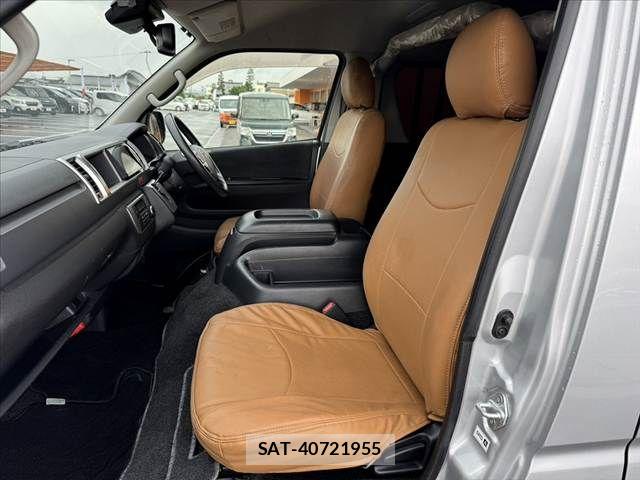 Toyota HIACE VAN 2019-08 7729977-16