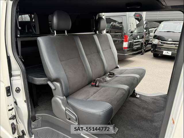 Toyota HIACE VAN 2019-09 7729974-9