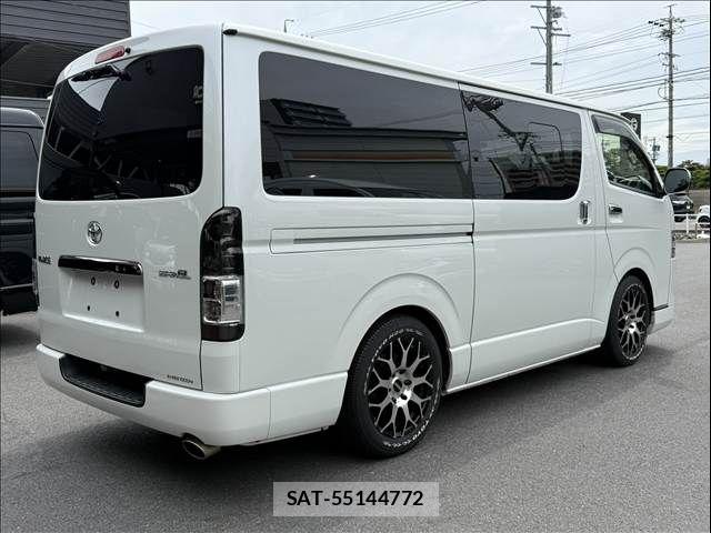 Toyota HIACE VAN 2019-09 7729974-14