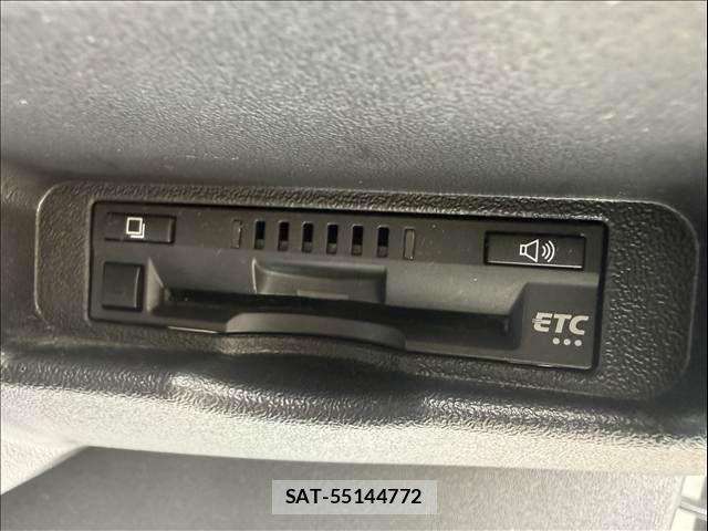 Toyota HIACE VAN 2019-09 7729974-17