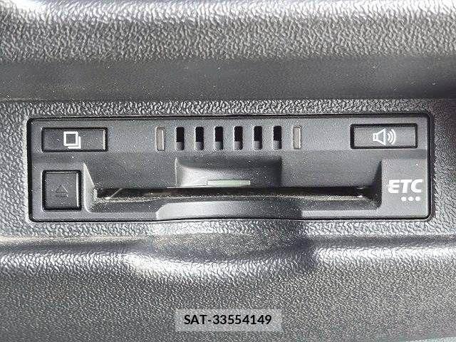 Toyota HIACE VAN 2021-01 7729973-8