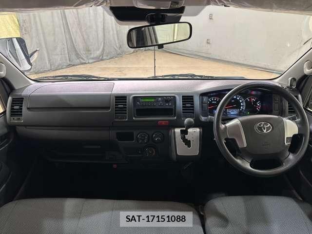 Toyota HIACE VAN 2019-01 7729993-14
