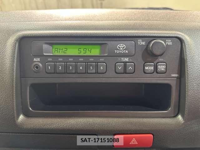 Toyota HIACE VAN 2019-01 7729993-15